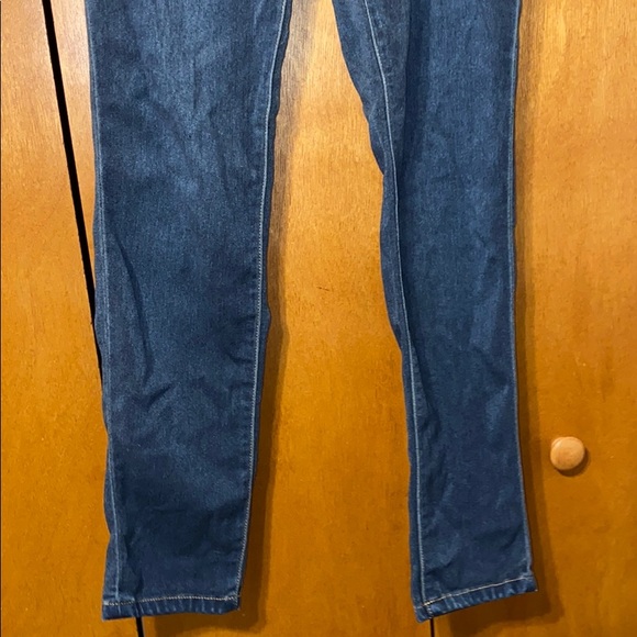 Celebrity Pink skinny jeans size 11/30 - Picture 3 of 7